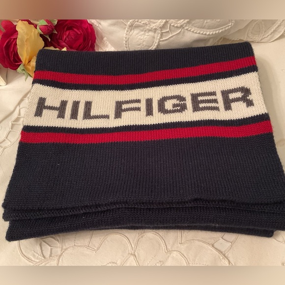 NEW WITHOUT TAGS TOMMY HILFIGER WINTER WOOL/ACRYLIC SCARF 9x62” - Picture 5 of 16